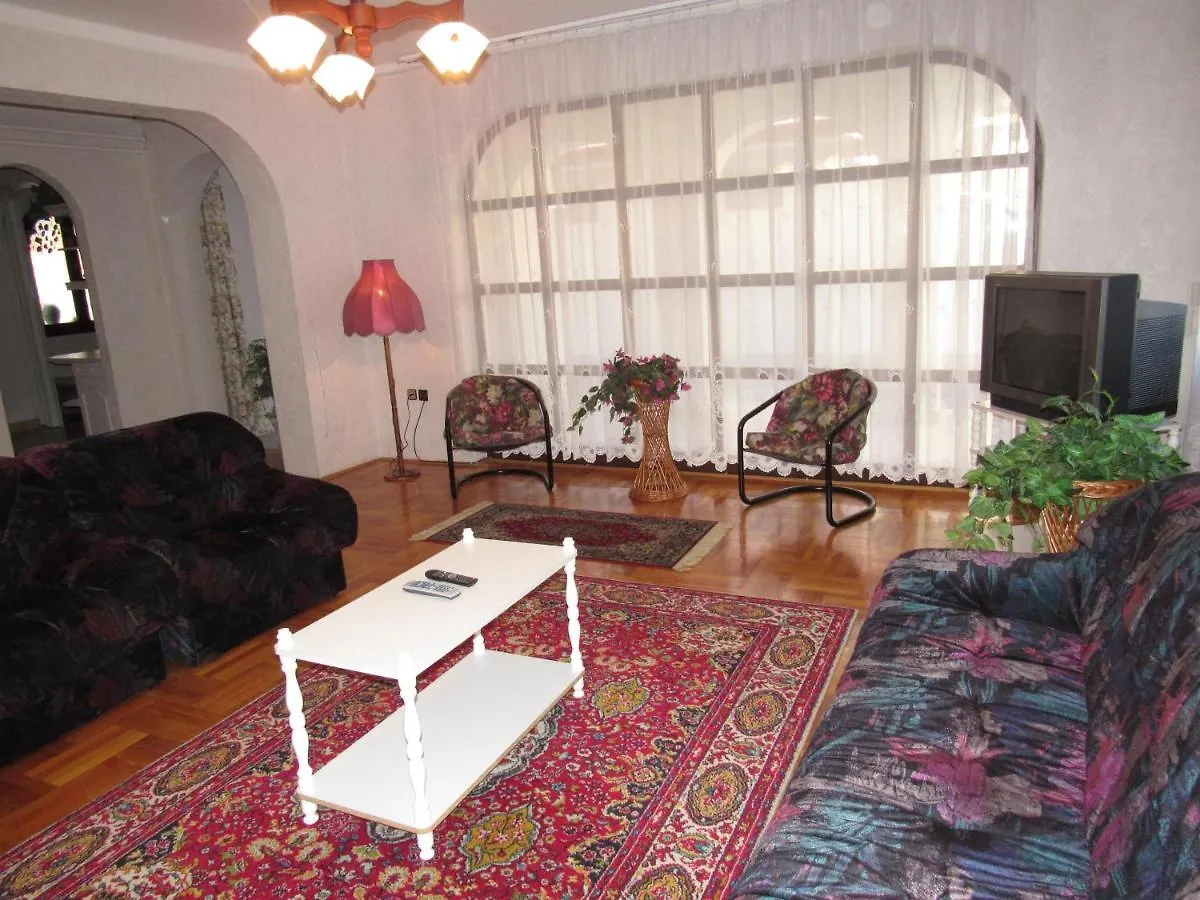 Willa Kossuth Apartman Hajdúszoboszló 0*,